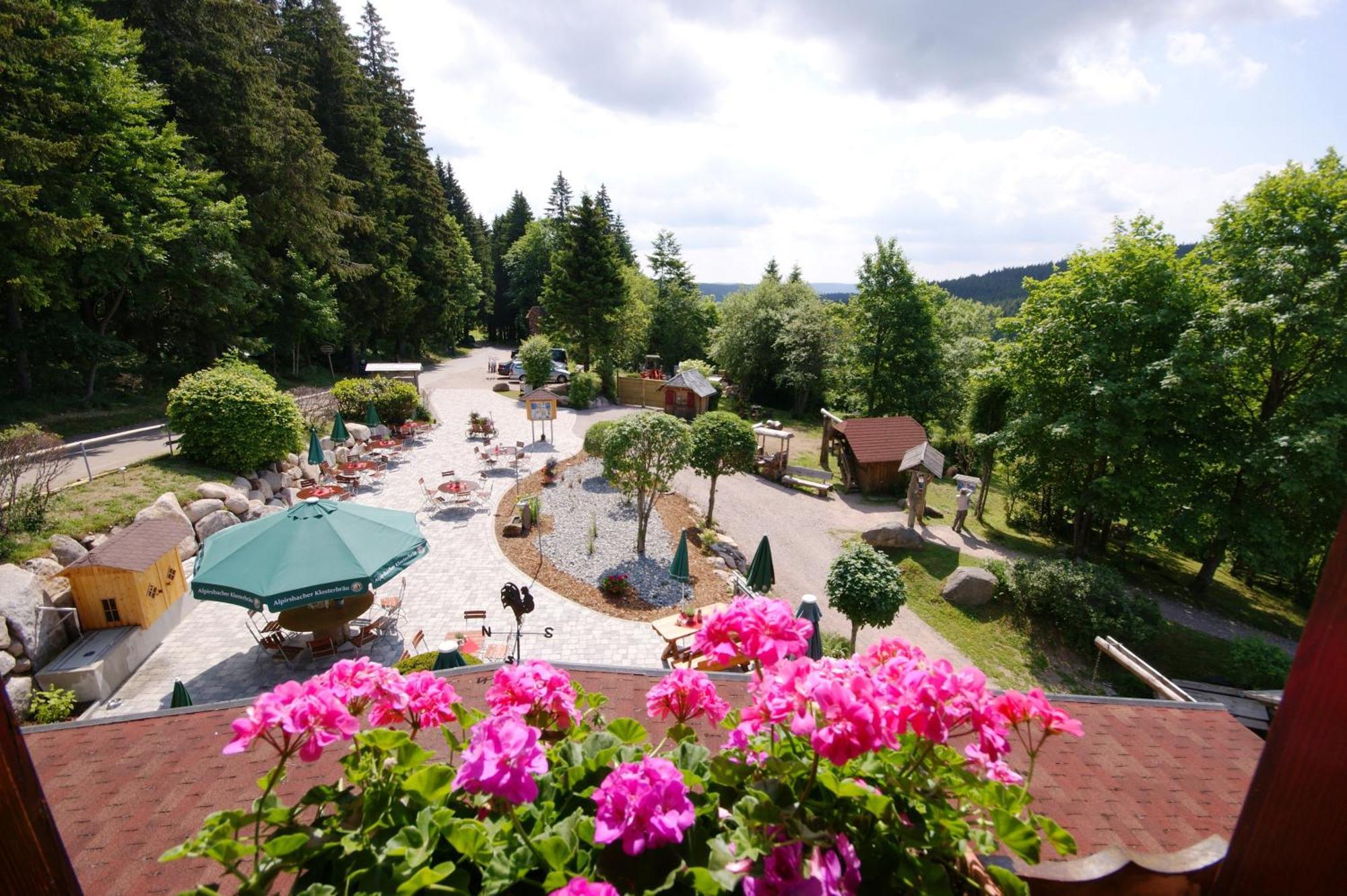 Hoehengasthaus Kolmenhof An Der Donauquelle Furtwangen Dış mekan fotoğraf